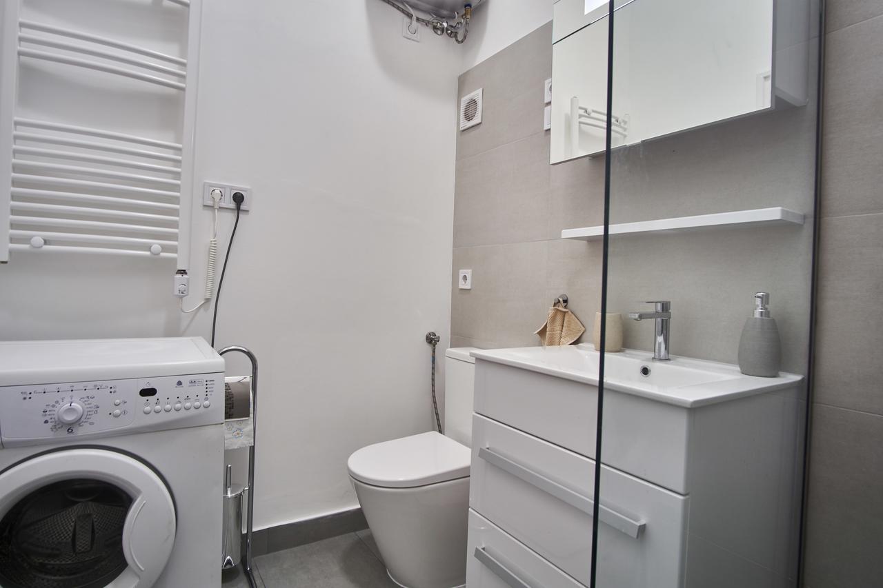 Design Apartment In The City Center With Ac Budapest Exterior photo